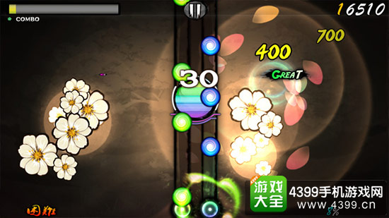随演奏盛开的花瓣谱面极具视觉震撼力